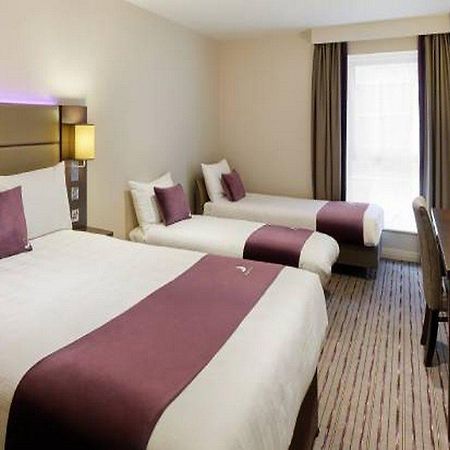 Premier Inn Premier Inn Stockport Central Екстериор снимка