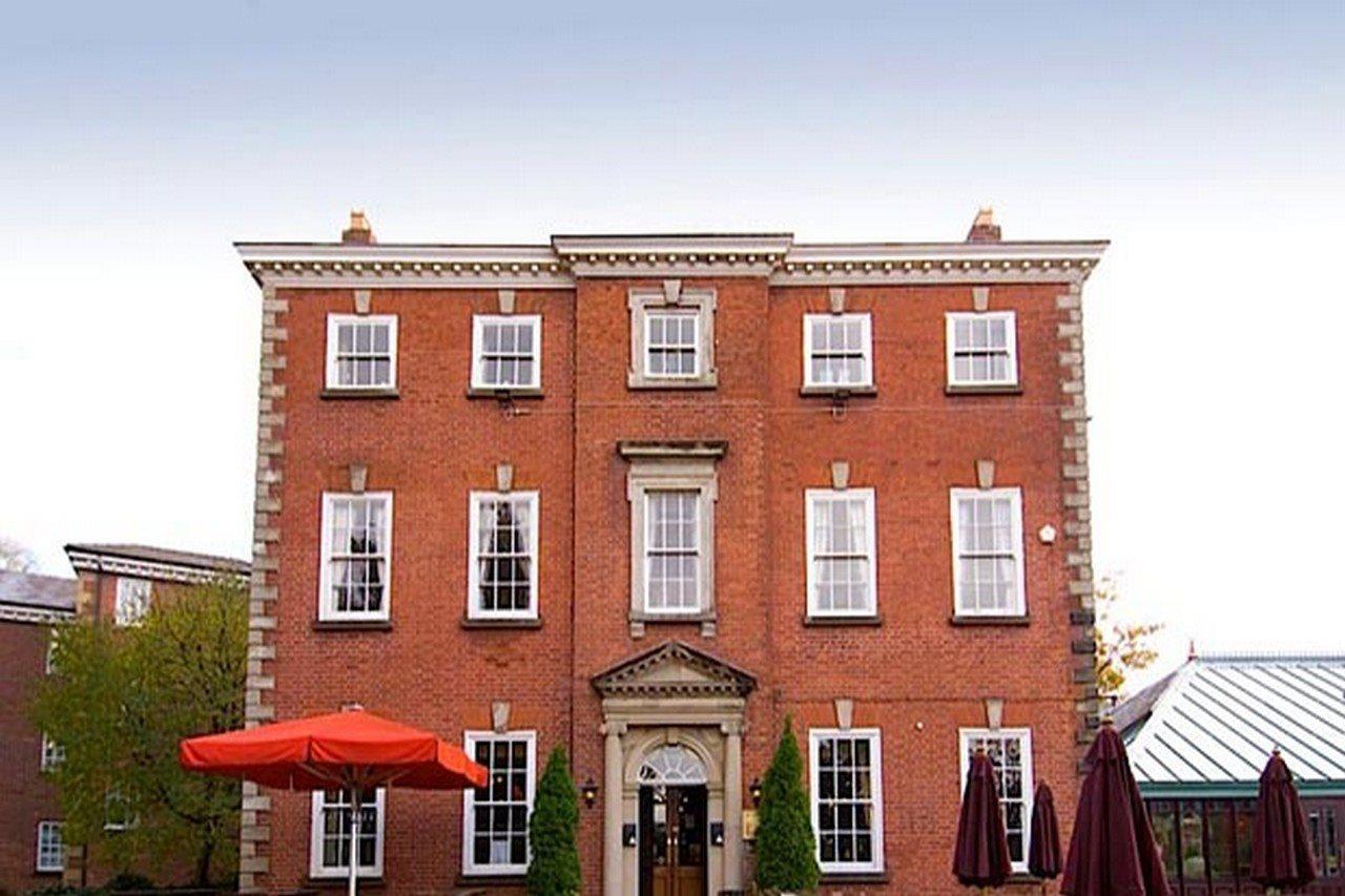 Premier Inn Premier Inn Stockport Central Екстериор снимка
