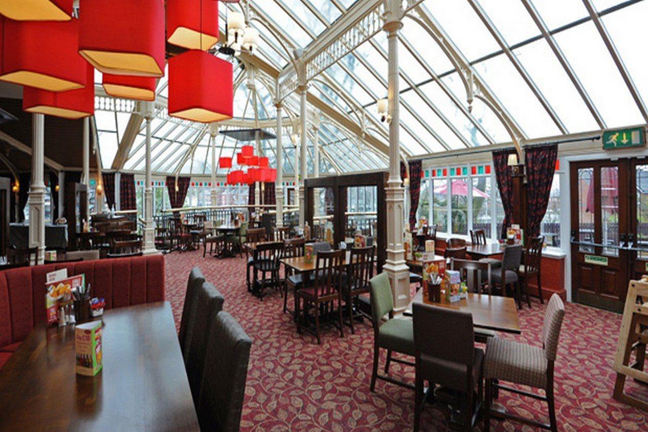 Premier Inn Premier Inn Stockport Central Екстериор снимка