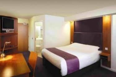 Premier Inn Premier Inn Stockport Central Екстериор снимка