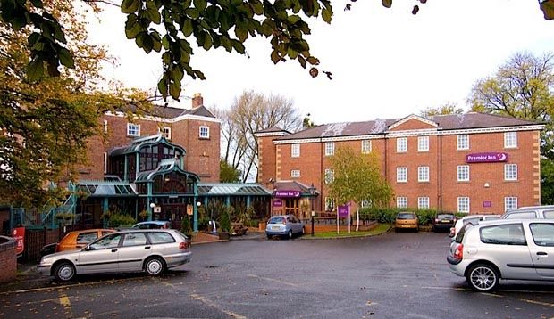 Premier Inn Premier Inn Stockport Central Екстериор снимка